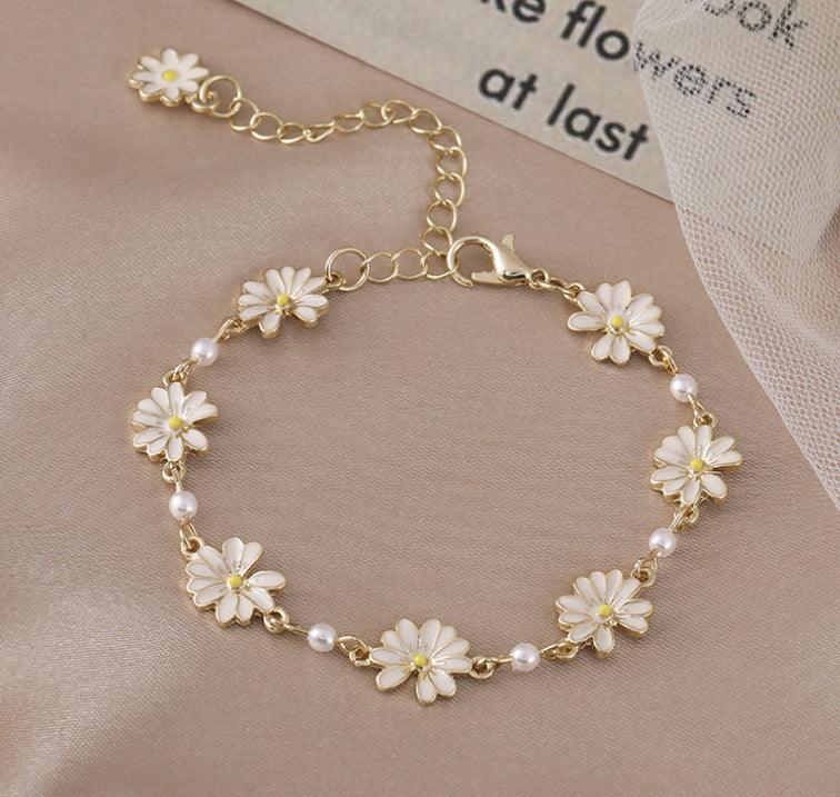 Six Daisies Bracelet - starcopia design store