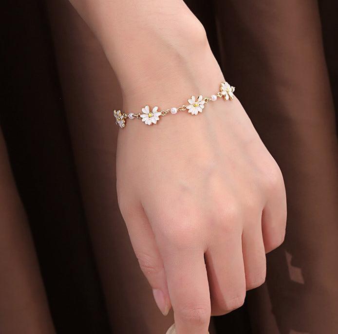 Six Daisies Bracelet - starcopia design store