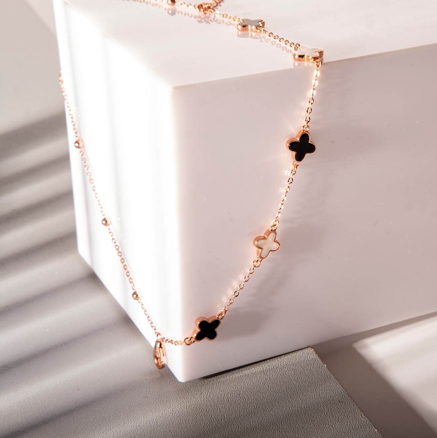 Less is More! Fabufabu Sterling Silver Clover Bracelet