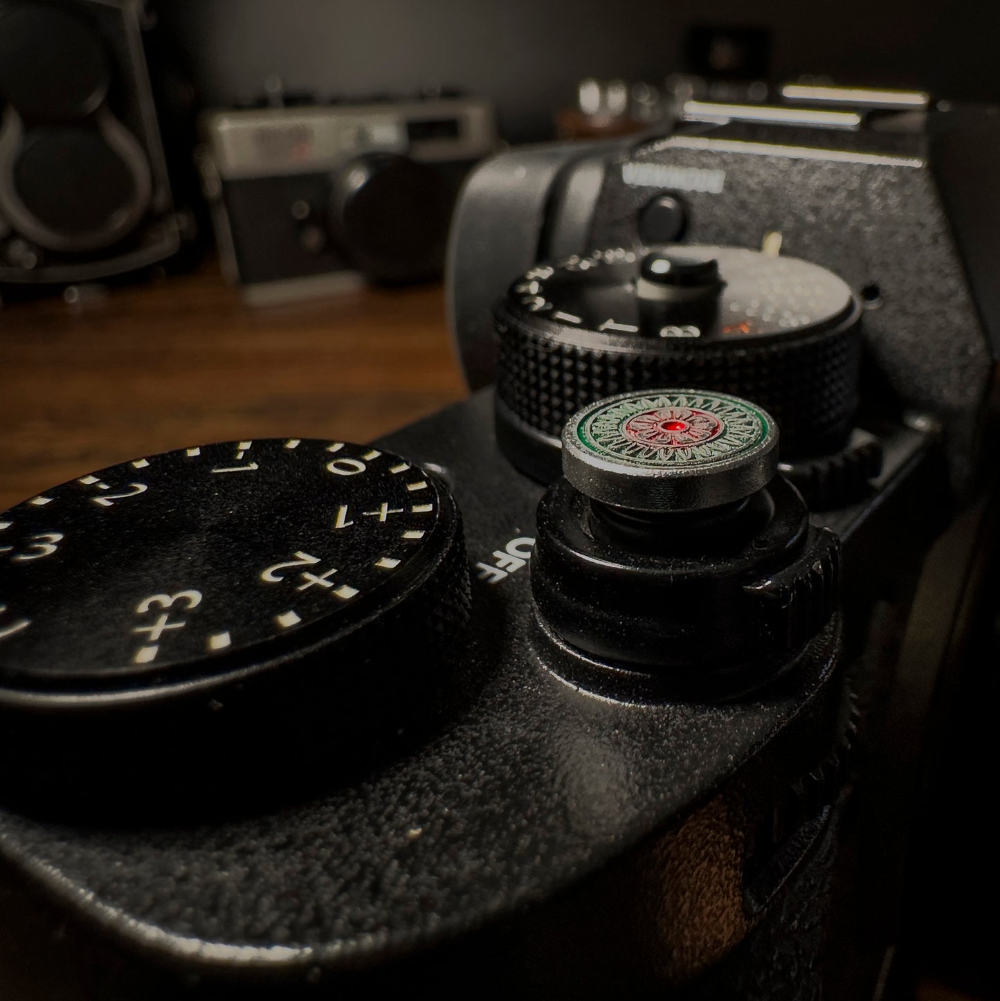 Camera 復古快門按鈕，升級且精緻的黃銅材質