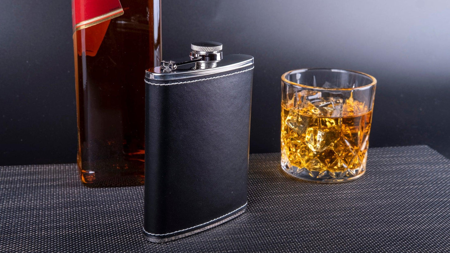 8oz outdoor small hip flask - starcopia design store